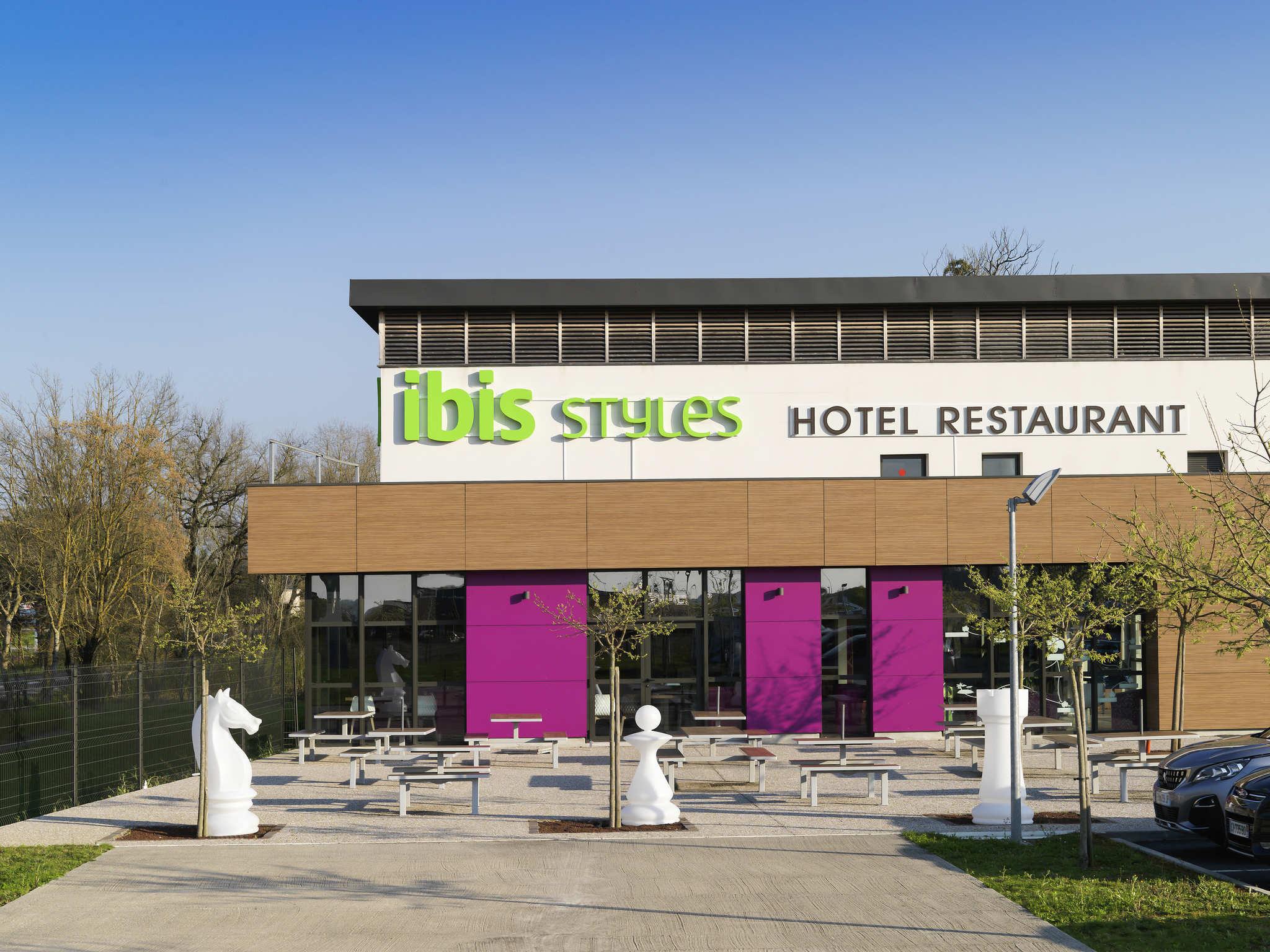 Ibis Styles Castres Hotel Castres  Exterior foto